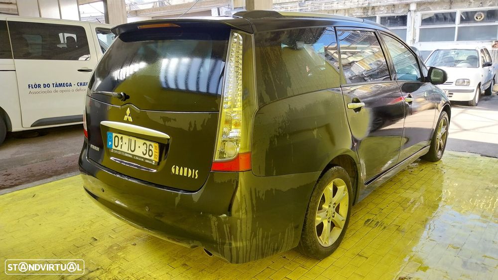 Mitsubishi Grandis 2.0 DI-D Invite FPF - 23