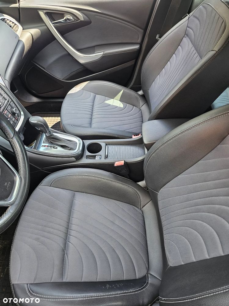 Opel Astra 1.4 T Cosmo - 23