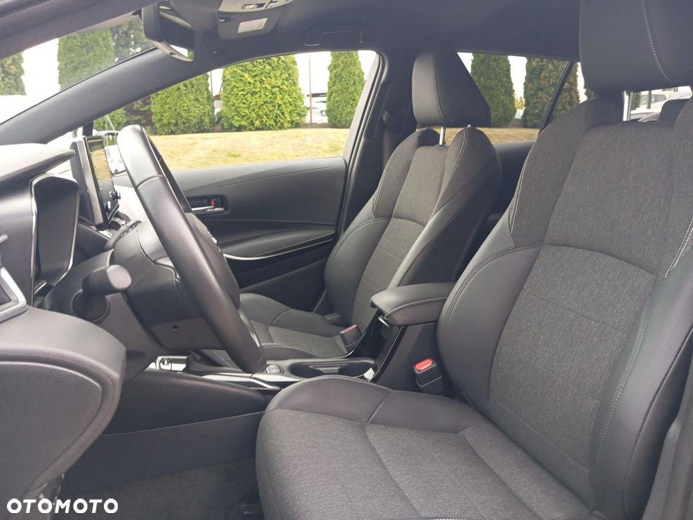 Toyota Corolla 1.8 Hybrid Comfort - 18