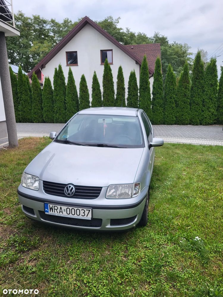 Volkswagen Polo 1.0 Basis - 2
