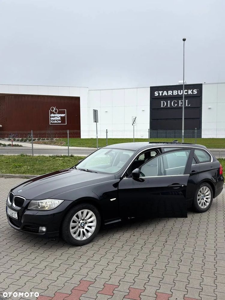 BMW Seria 3 318i - 5