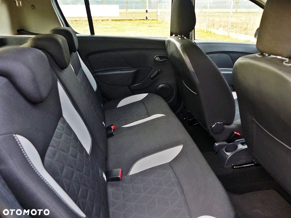 Dacia Sandero TCe 90 Laureate - 24