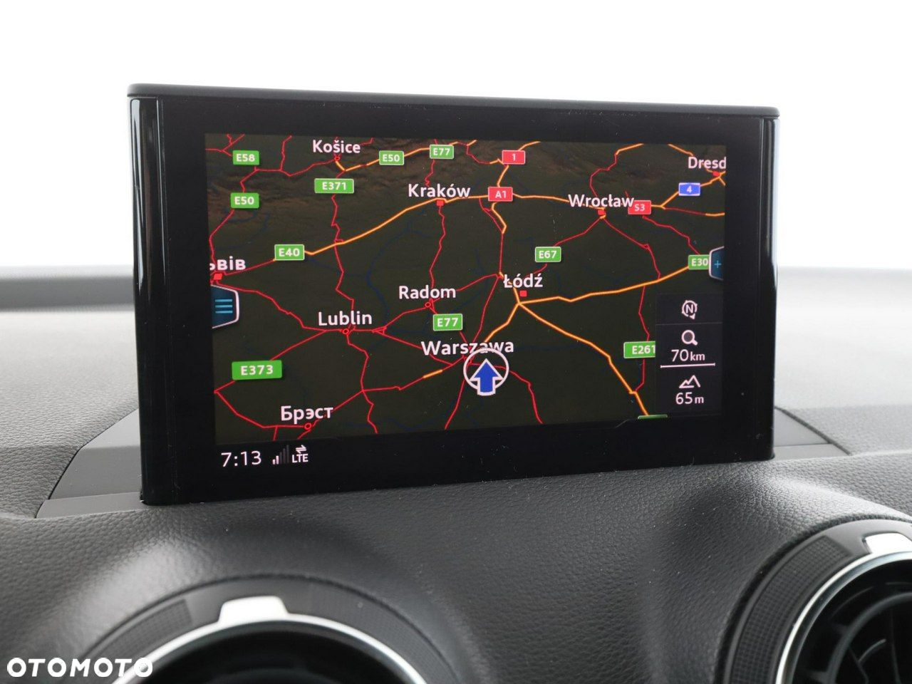 Audi Q2 35 TDI quattro S tronic sport - 24