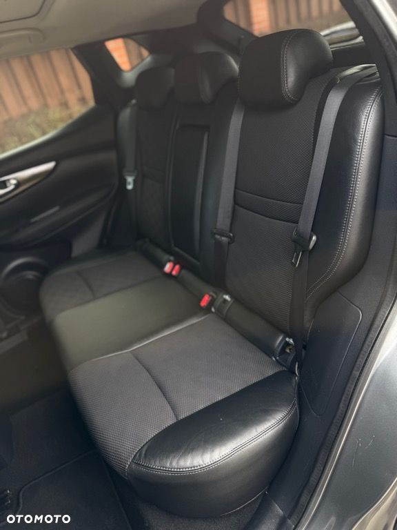 Nissan Qashqai 1.2 DIG-T Xtronic 360 - 31