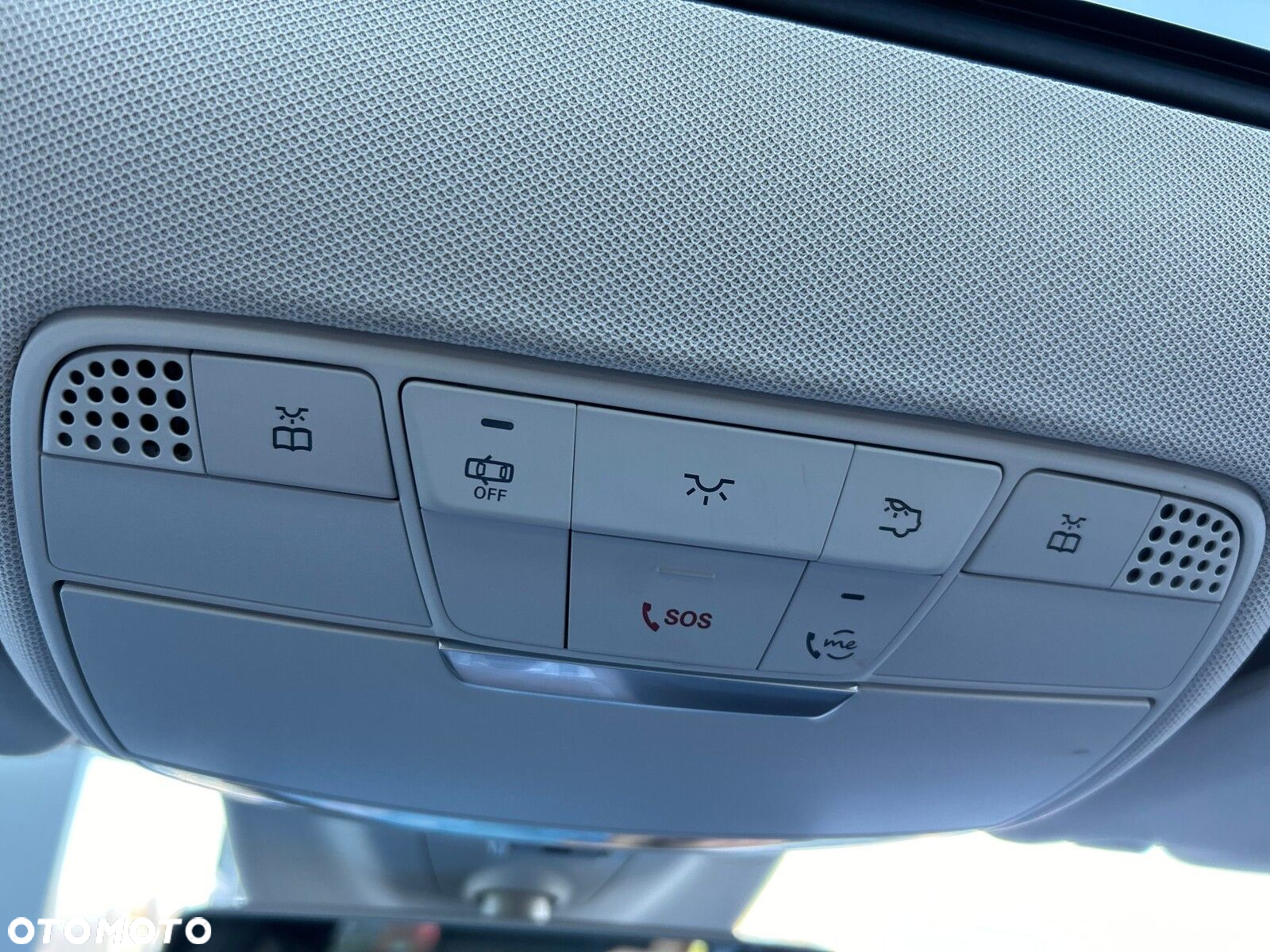 Mercedes-Benz Klasa E 220 d 4-Matic 9G-TRONIC - 33