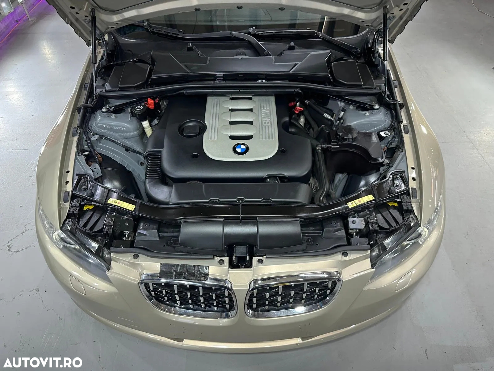 BMW Seria 3 330d Coupe - 9