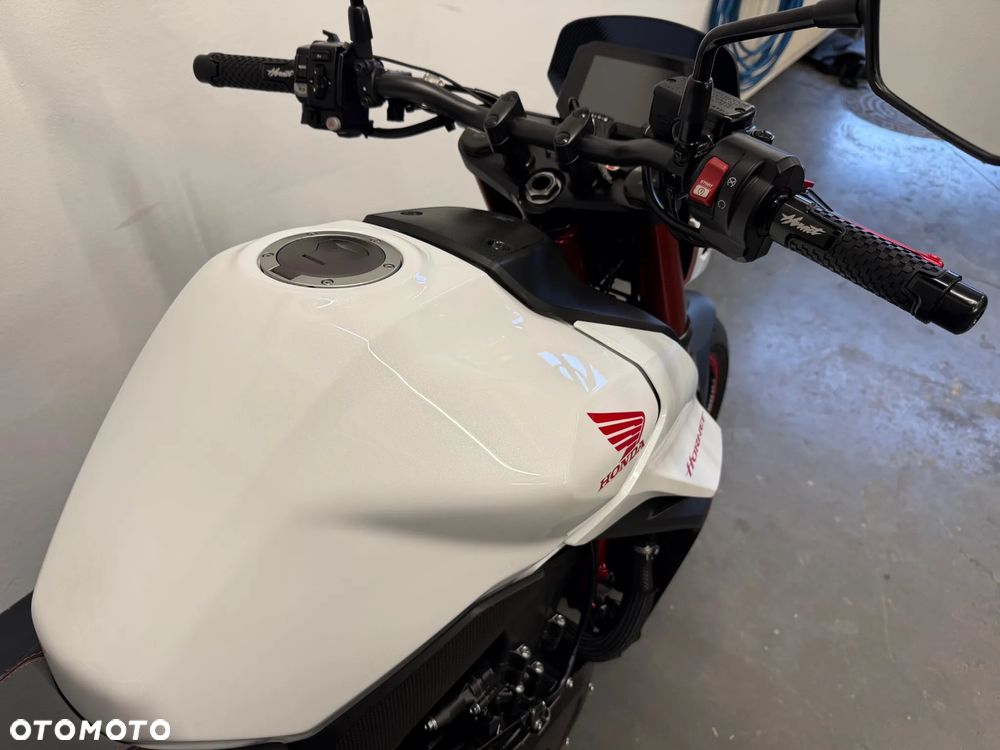 Honda Hornet - 28