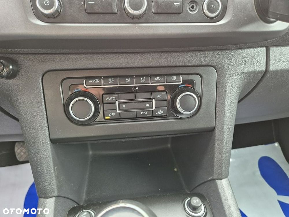 Volkswagen Amarok - 22