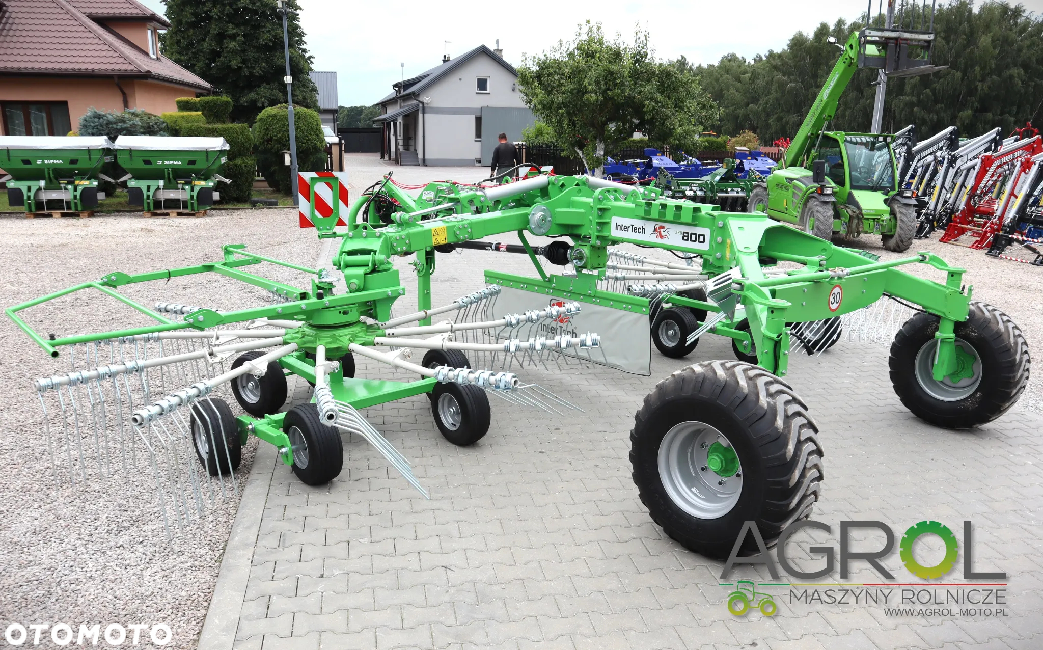 Zgrabiarka jedno karuzelowa INTER-TECH ZKT-3.5m tandem 4.2m KUNH - 13