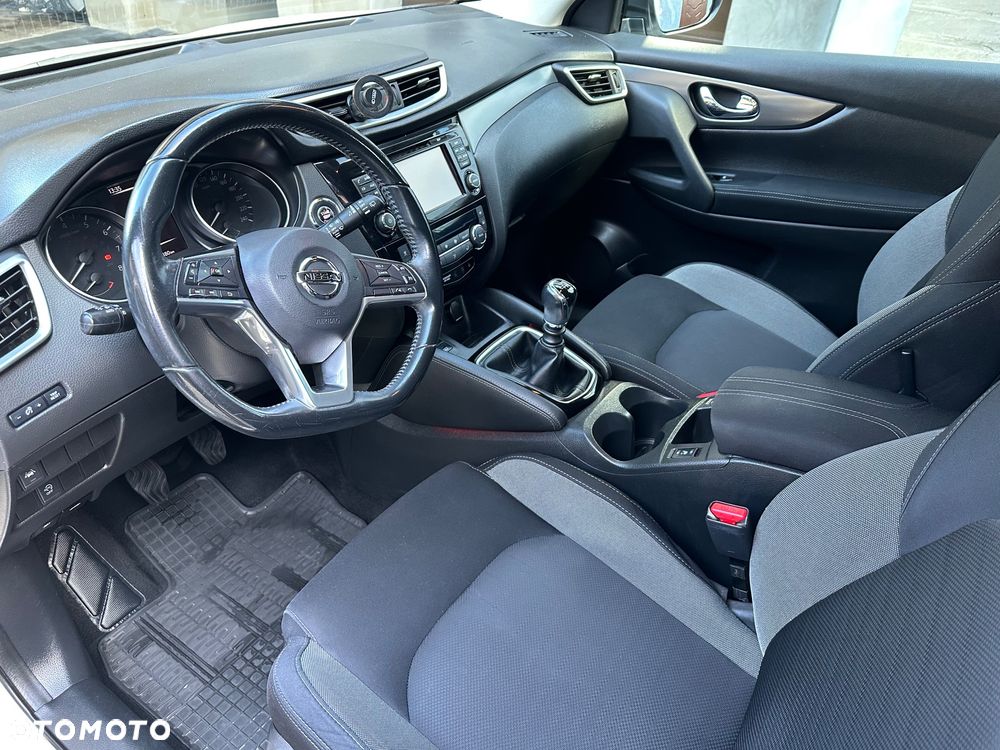 Nissan Qashqai 1.6 DIG-T N-Connecta - 10