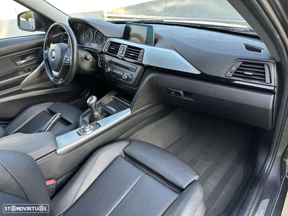 BMW 318 d Sport Line - 61