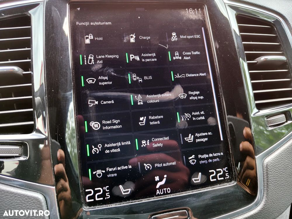 Volvo XC 90 Recharge T8 eAWD R-Design - 37