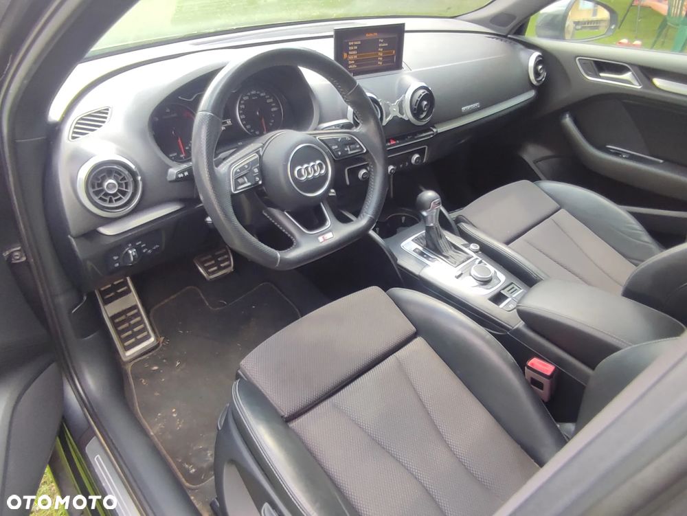 Audi A3 Sportback 2.0 TDI (clean diesel) quattro S tronic S line Sportpaket - 11