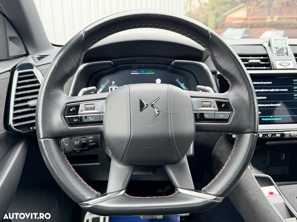 DS Automobiles DS 7 Crossback 1.6 PHeV AWD 300 EAT8 PERFORMANCE LINE + - 30