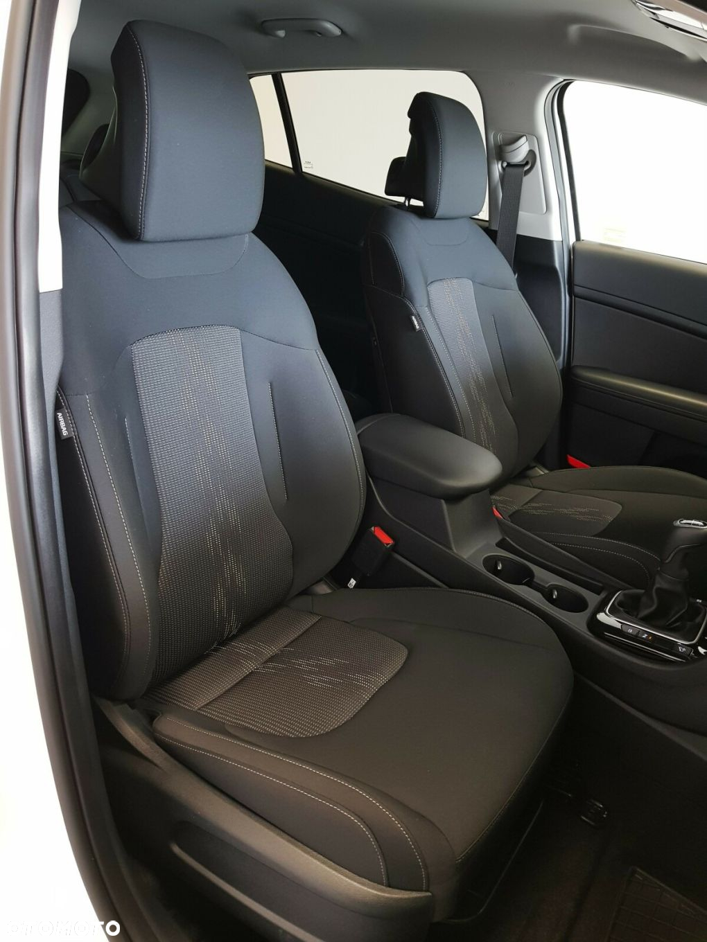 Kia Sportage 1.6 T-GDI L 2WD - 23