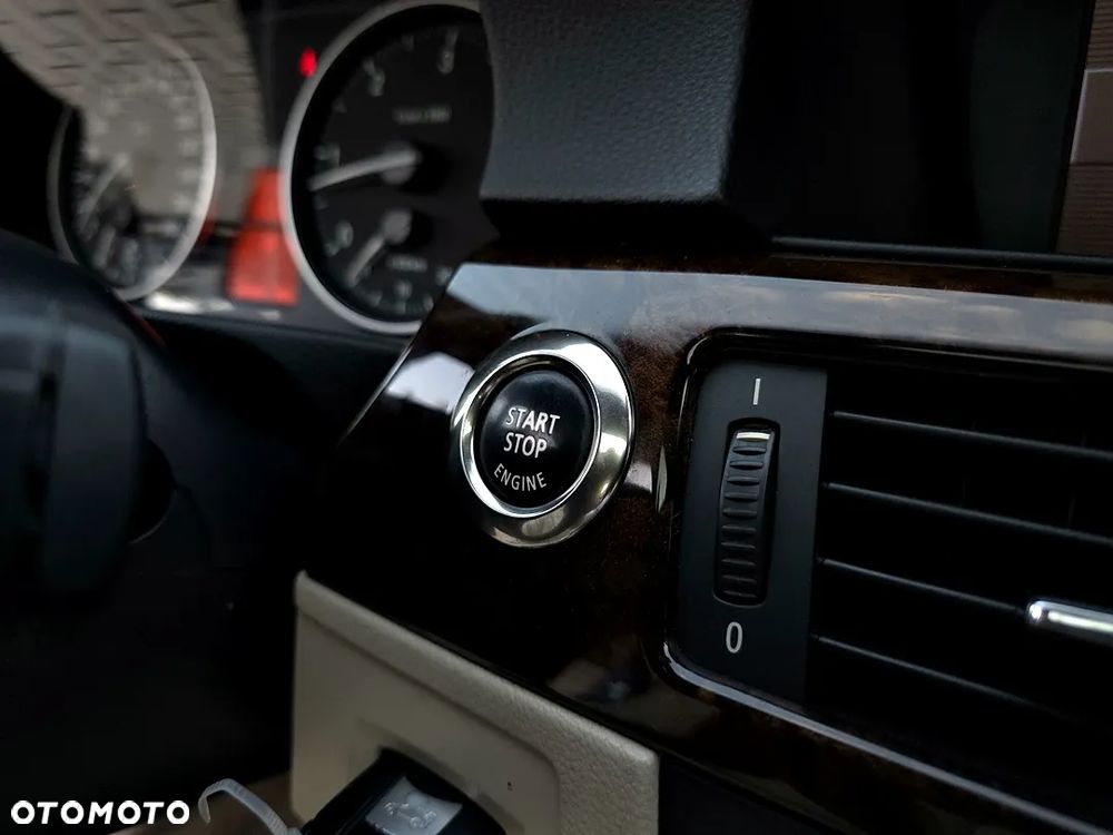 BMW Seria 3 330xd - 31
