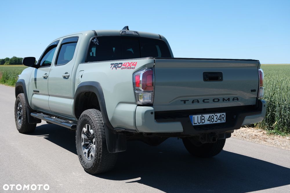 Toyota Tacoma - 7