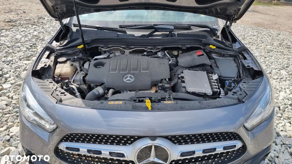 Mercedes-Benz GLA 220 d 4Matic 8G-DCT AMG Line - 36
