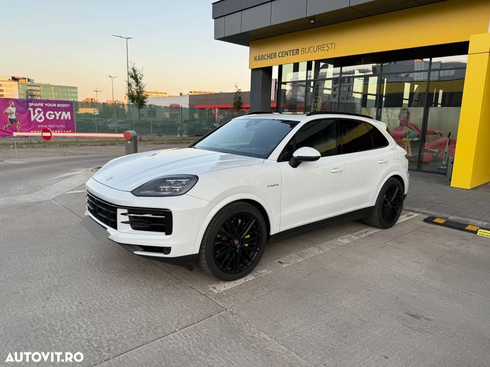 Porsche Cayenne E-Hybrid - 1