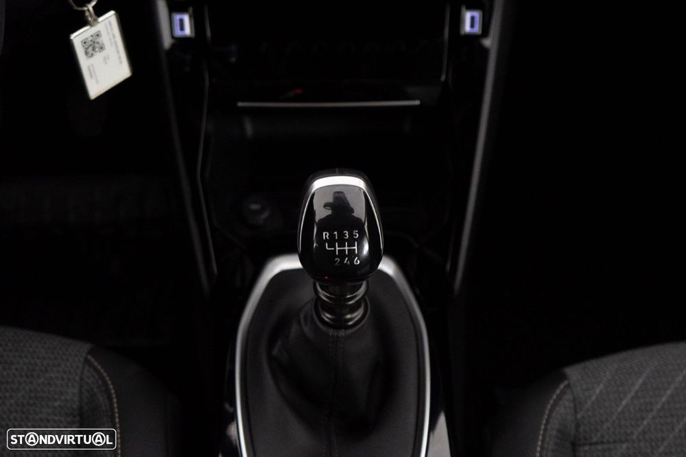 Peugeot 2008 1.2 Allure - 25