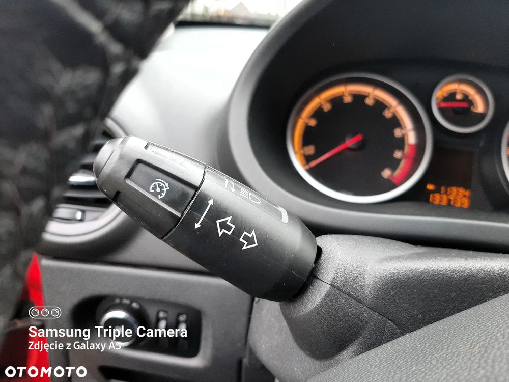 Opel Corsa 1.4 16V Active - 25