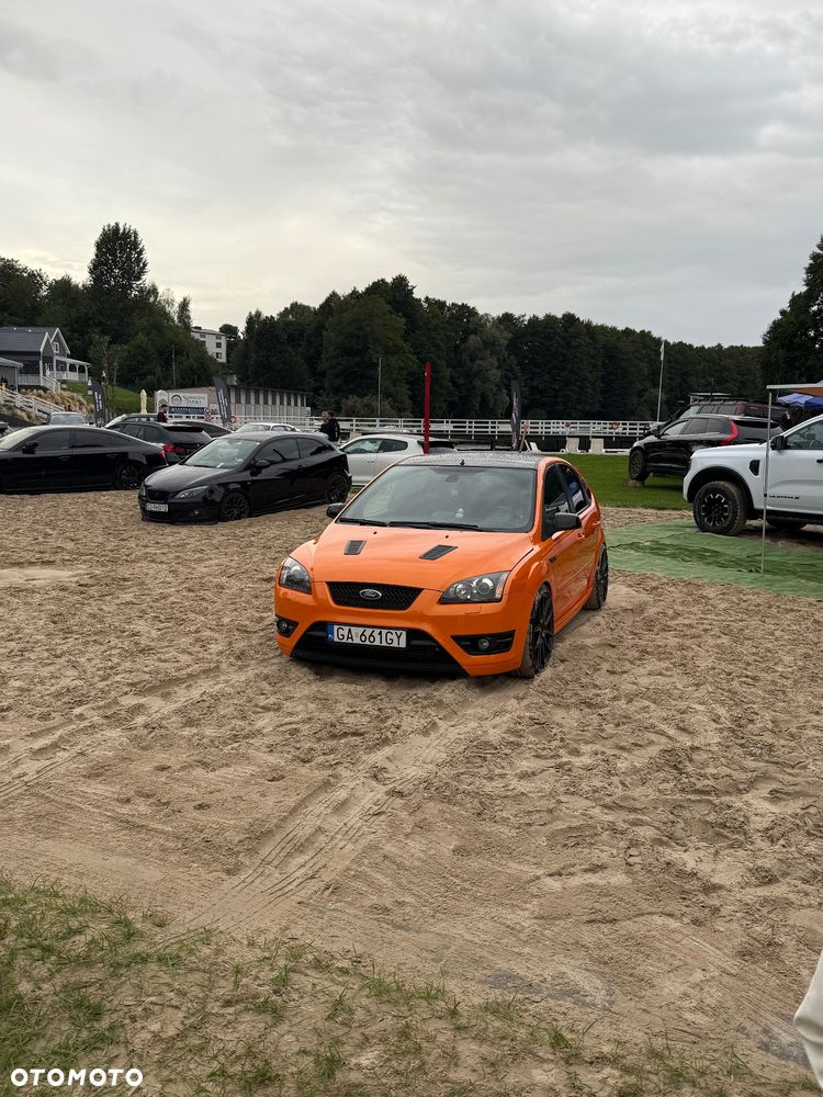 Ford Focus ST - 11