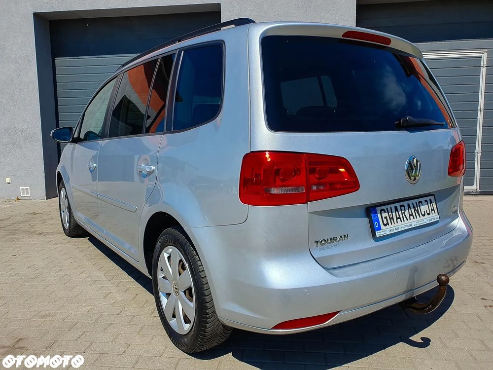 Volkswagen Touran - 24