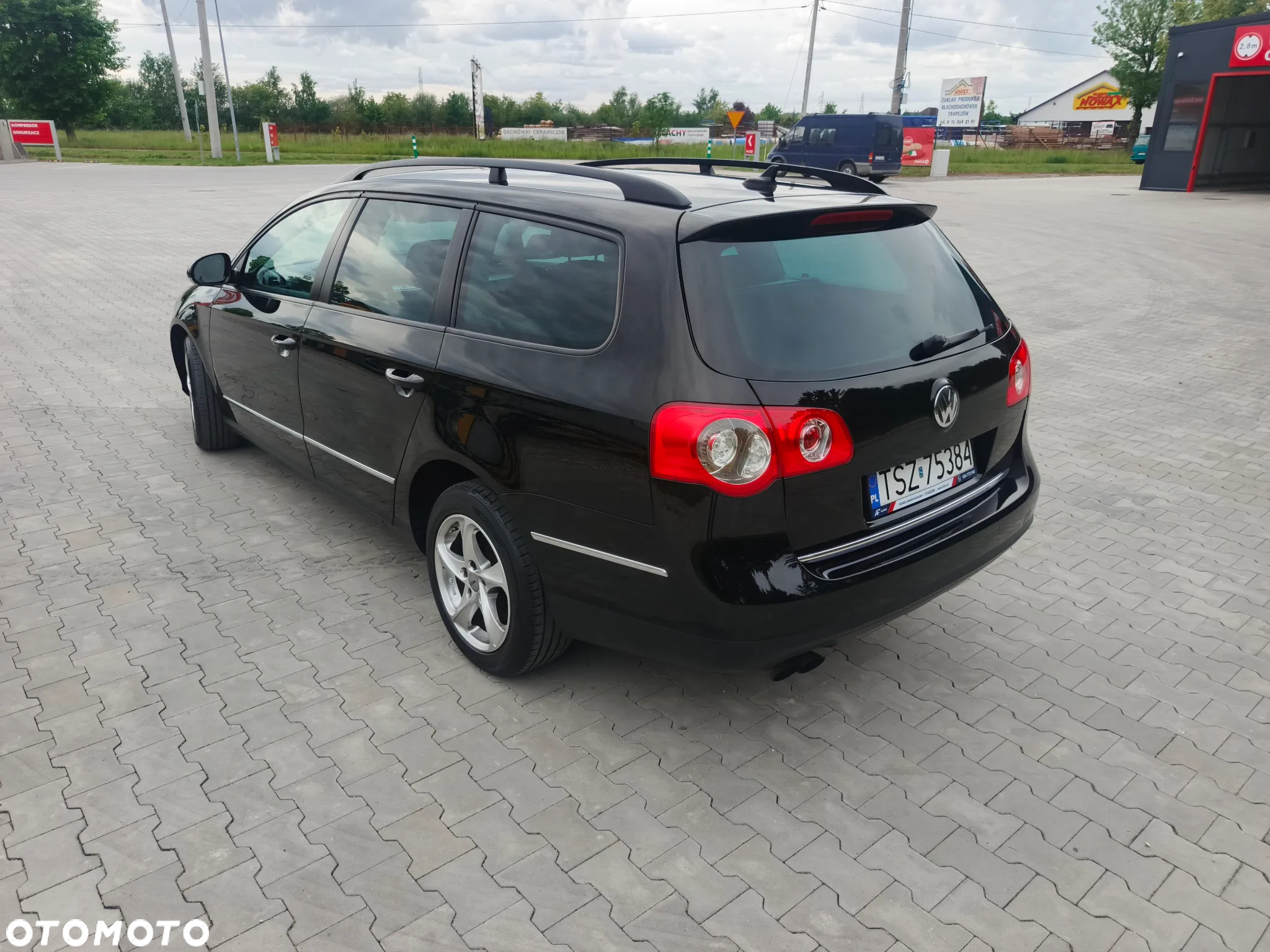 Volkswagen Passat 2.0 FSI Comfortline - 4