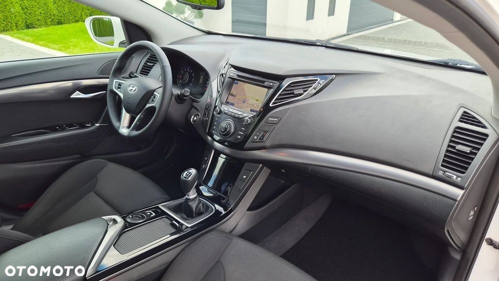 Hyundai i40 2.0 Premium - 9