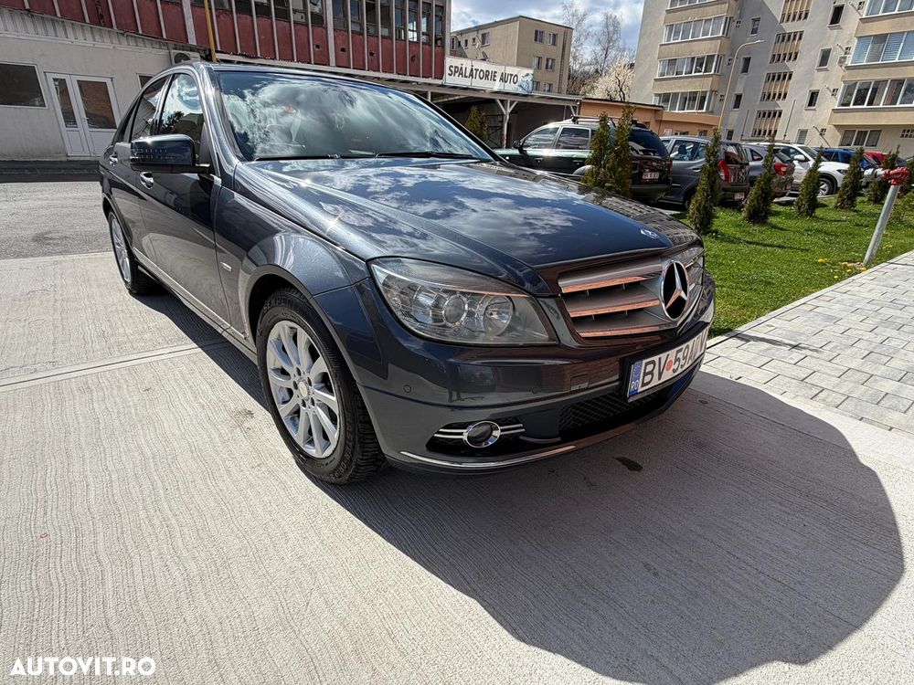 Mercedes-Benz C 250 CGI BlueEFFICIENCY Aut. - 2