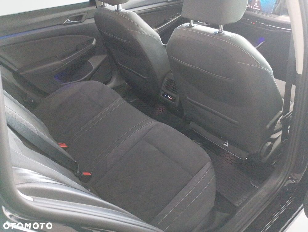 Volkswagen Golf Variant - 16