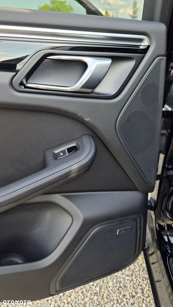 Porsche Macan T - 27