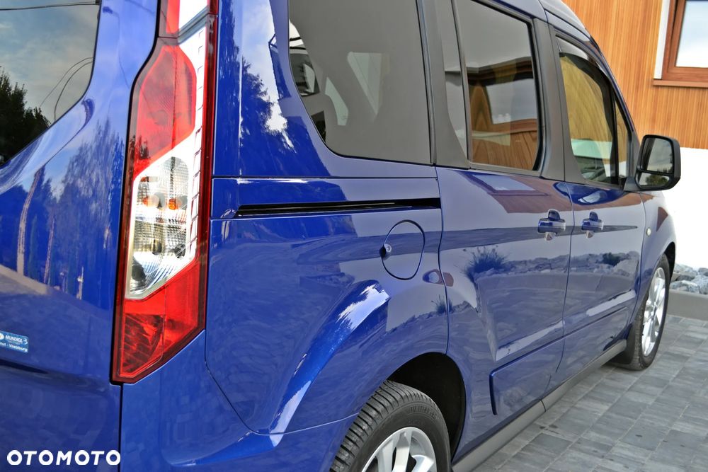 Ford Tourneo Connect - 16