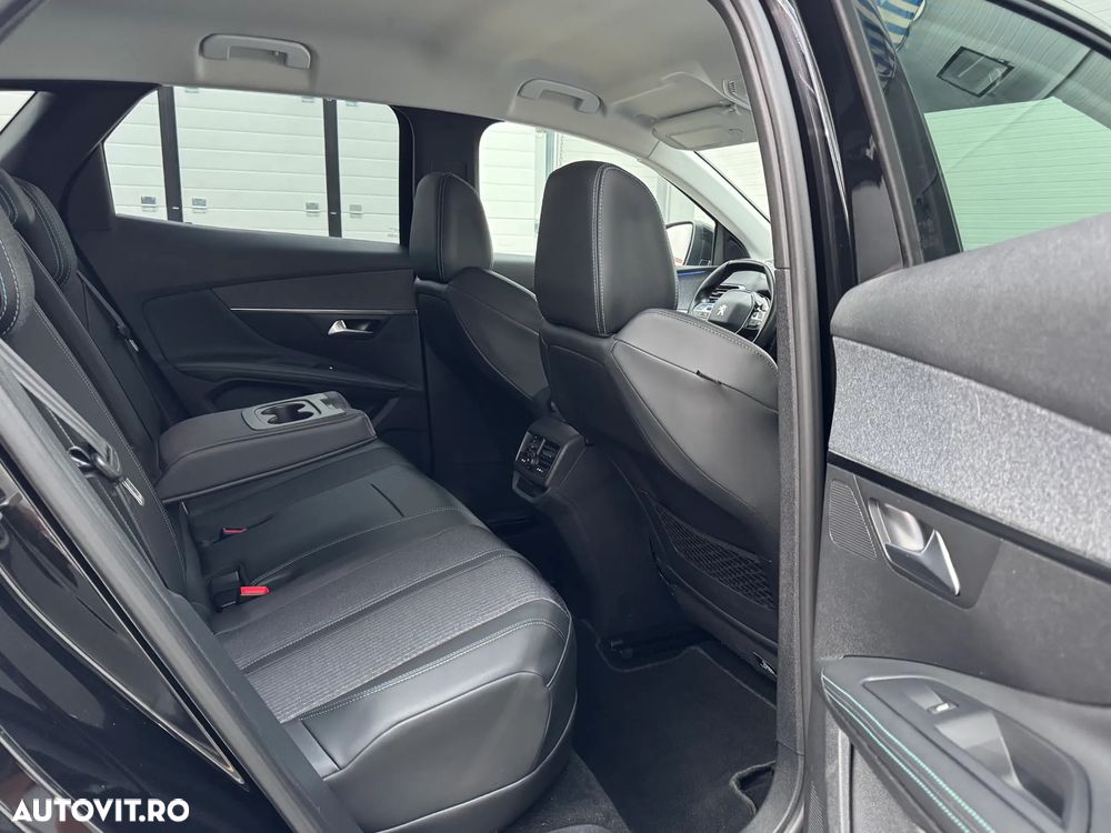 Peugeot 3008 Hybrid 225 e-EAT8 GT - 5
