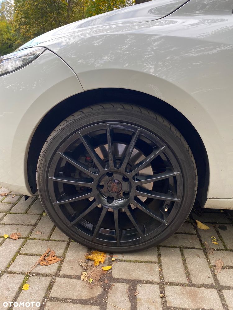 Renault Megane TCe 220 Start & Stop GT 220 - 19