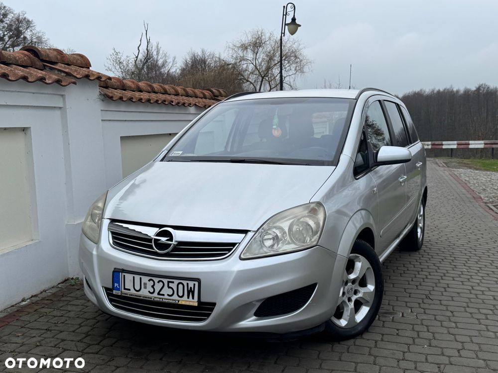 Opel Zafira - 2