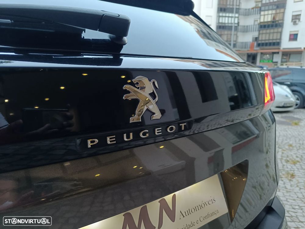 Peugeot 3008 1.2 Hybrid Allure e-DCS6 - 5