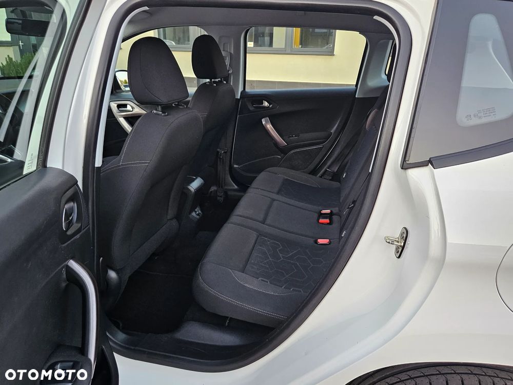Peugeot 2008 82 VTI Active - 13