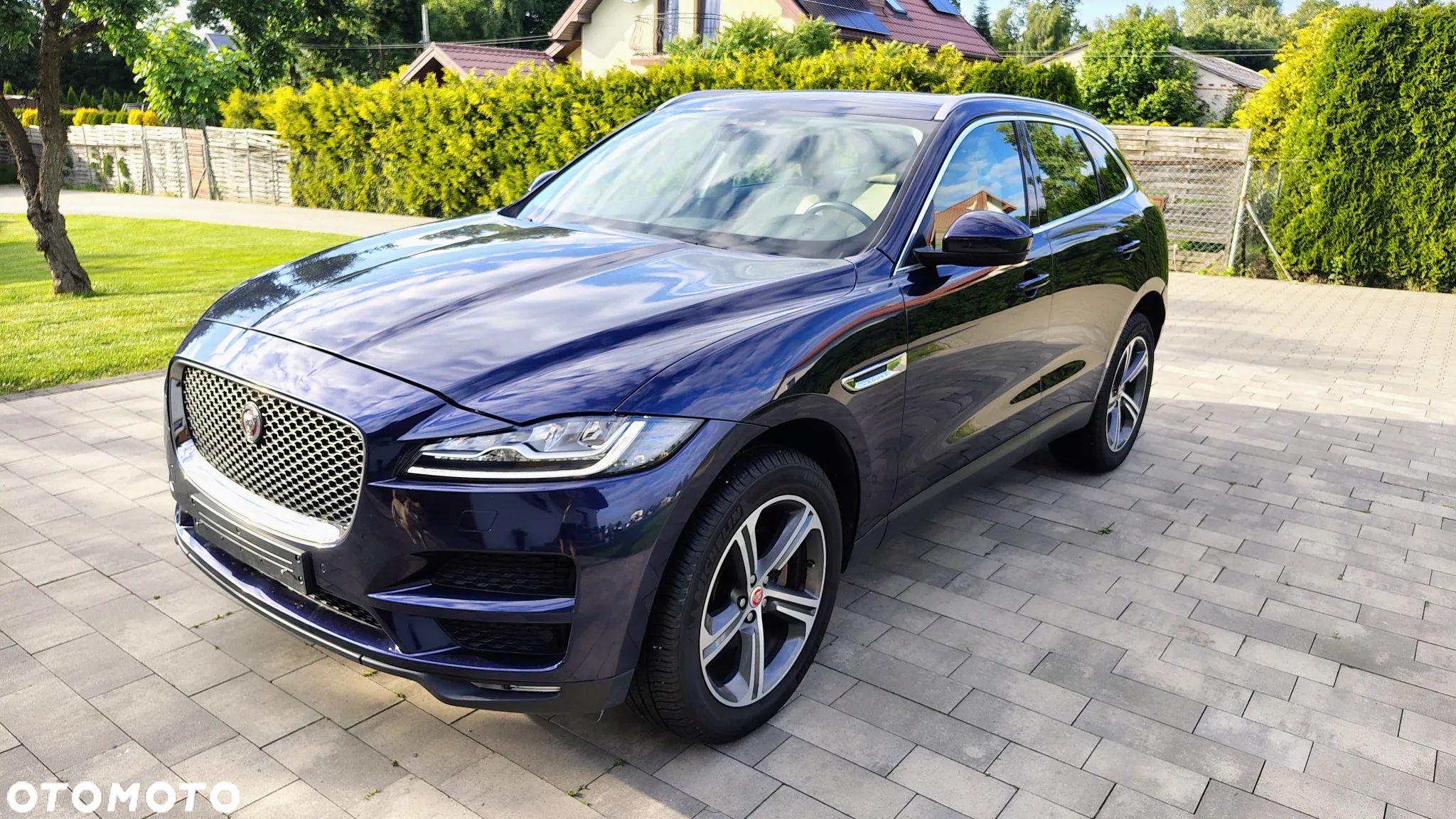 Jaguar F-Pace - 1