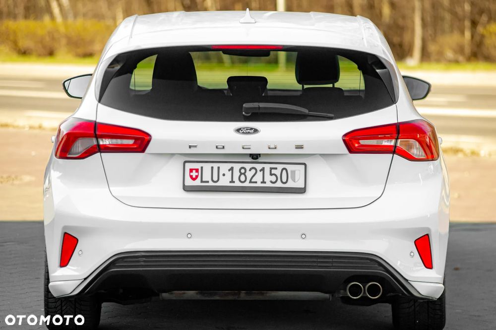Ford Focus - 8