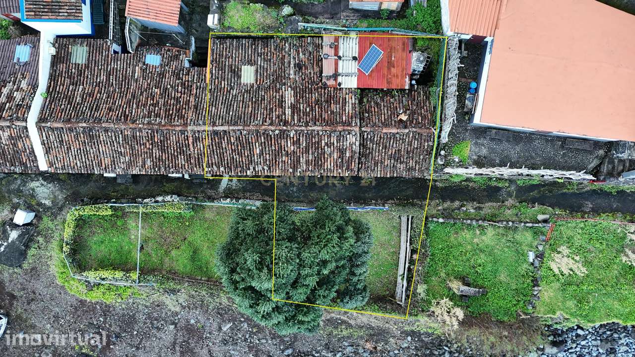 Imóvel Histórico na Fajã do Araújo – Uma das Casas Mais Antigas do Nor - Grande imagem: 4/27