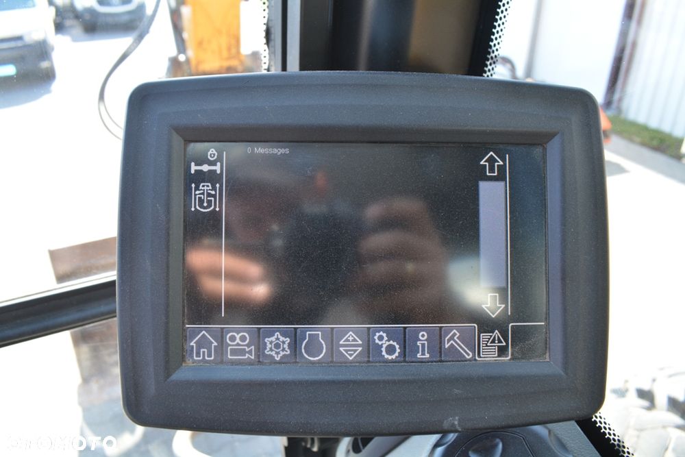 Liebherr A 918 Compact / STAN PERFEKT / 18T / JAK NOWA / Ramie 3x łamane - 30