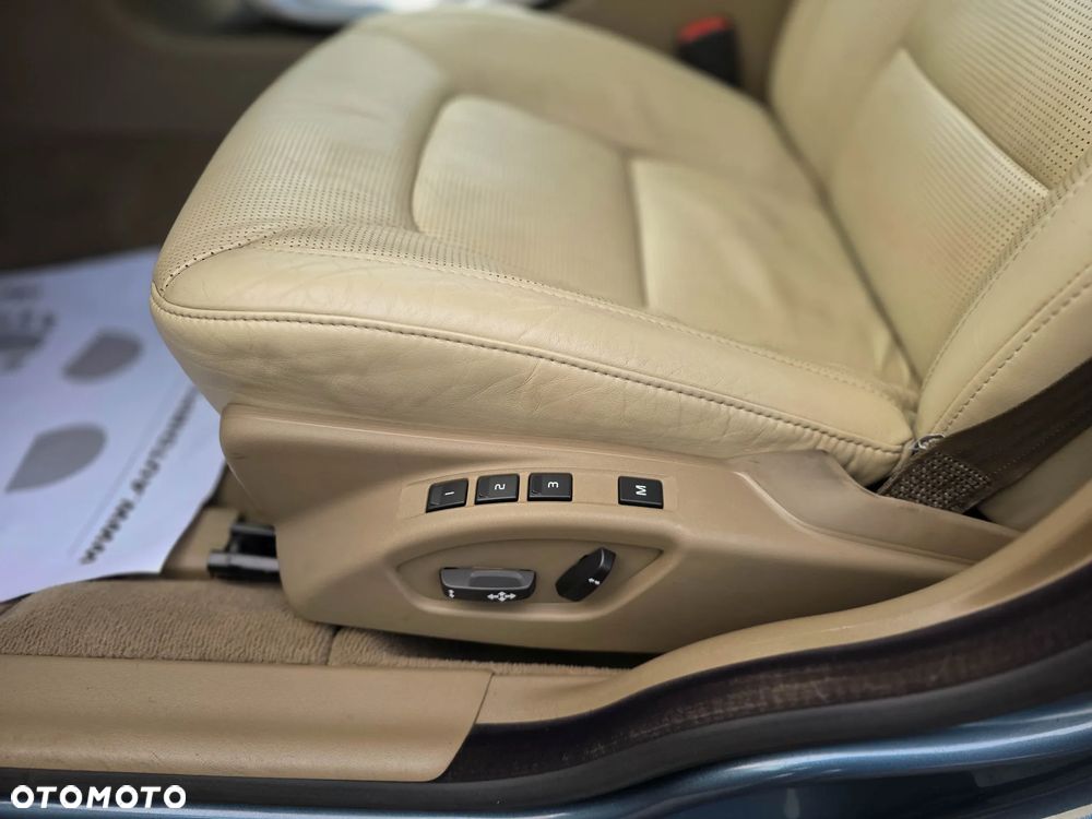 Volvo V70 2.5T Summum - 23