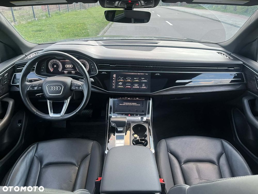 Audi Q8 - 9