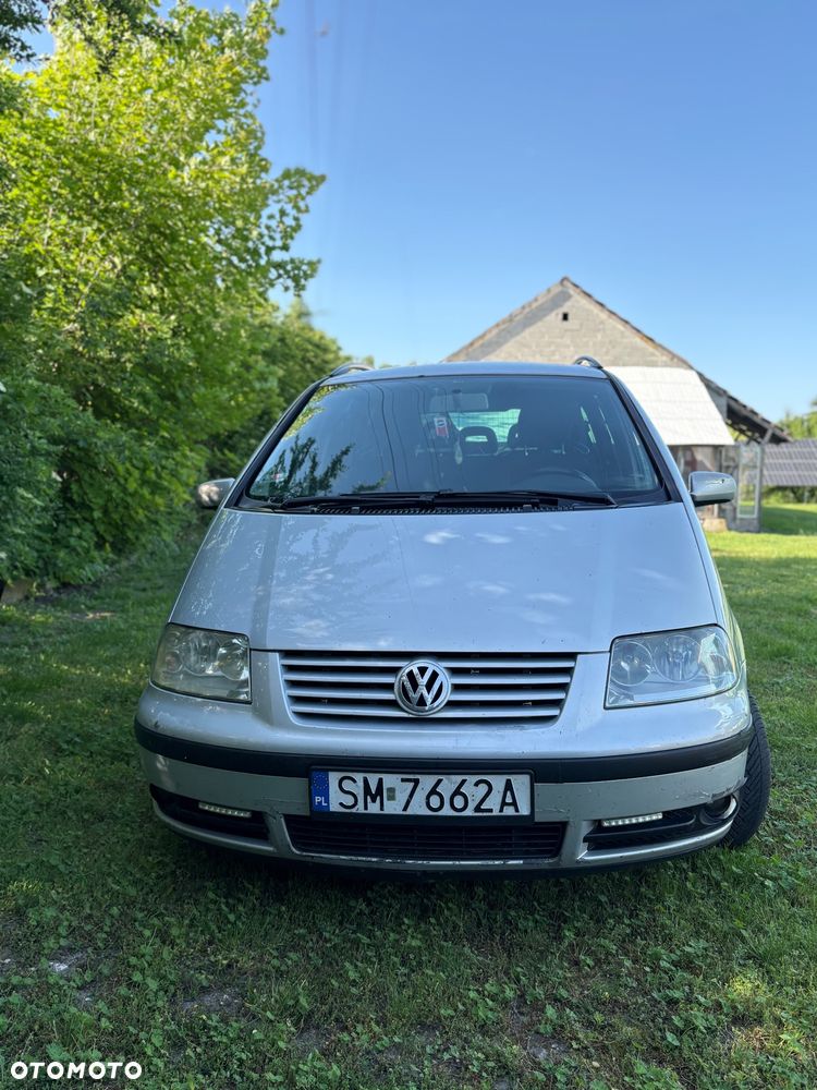 Volkswagen Sharan 1.9 TDI Basis - 2