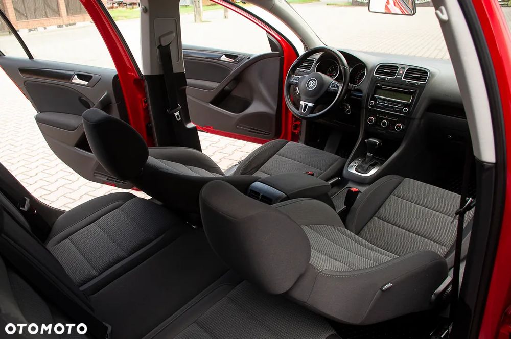 Volkswagen Golf 1.4 TSI DSG MATCH - 24