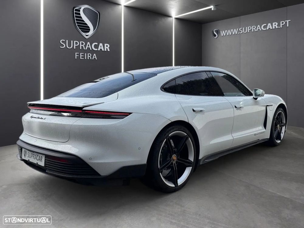 Porsche Taycan Turbo S - 5