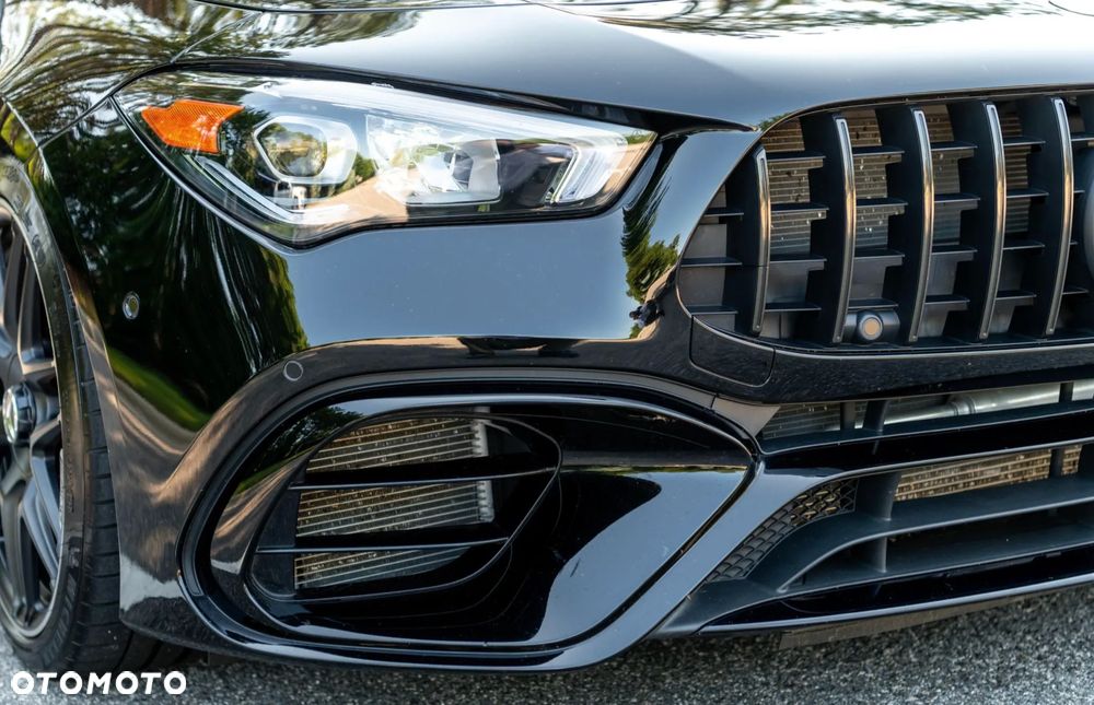 Mercedes-Benz CLA - 11