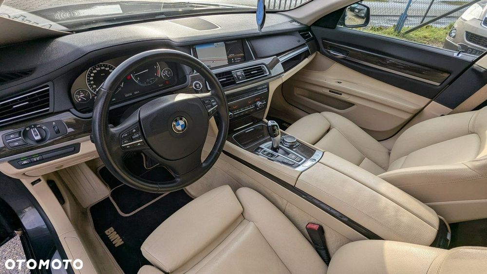 BMW Seria 7 - 15