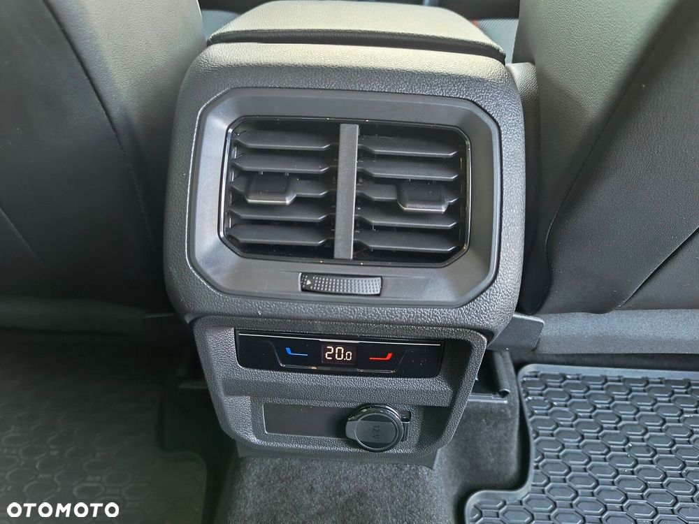 Volkswagen Tiguan 1.5 TSI EVO Urban Sport DSG - 32
